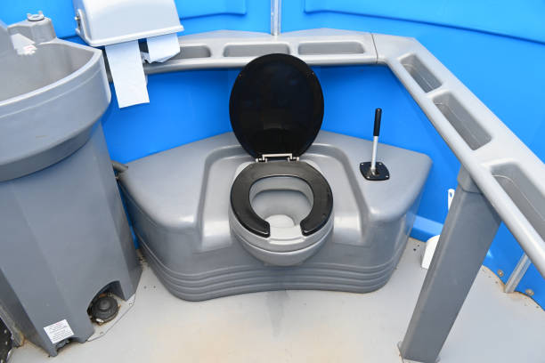 Best Long-term porta potty rental  in East Grand Forks, MN